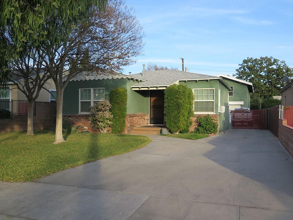 1st image of 1116 N Griffith Park Dr