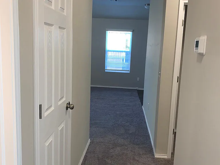 2932 Russell Rd — Photo 7