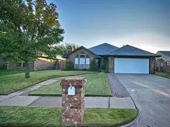 612 Fox Hunt Ln, Edmond, OK 73003