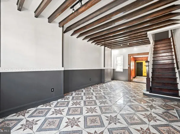 102 E Huntingdon St, Philadelphia, PA 19125