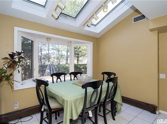 5th image of 2043 Berford Ct