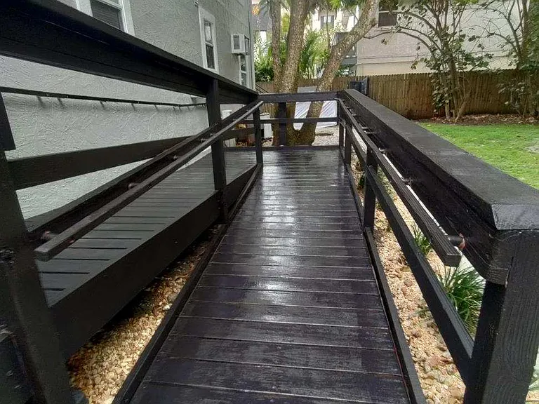 107 Washington St — Photo 34