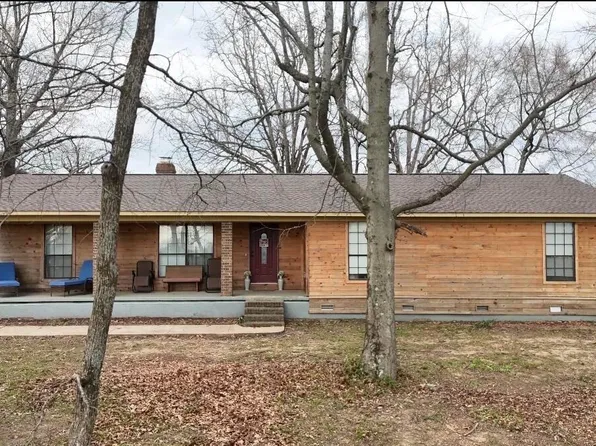 1650 N Hill St, Newark, AR 72562