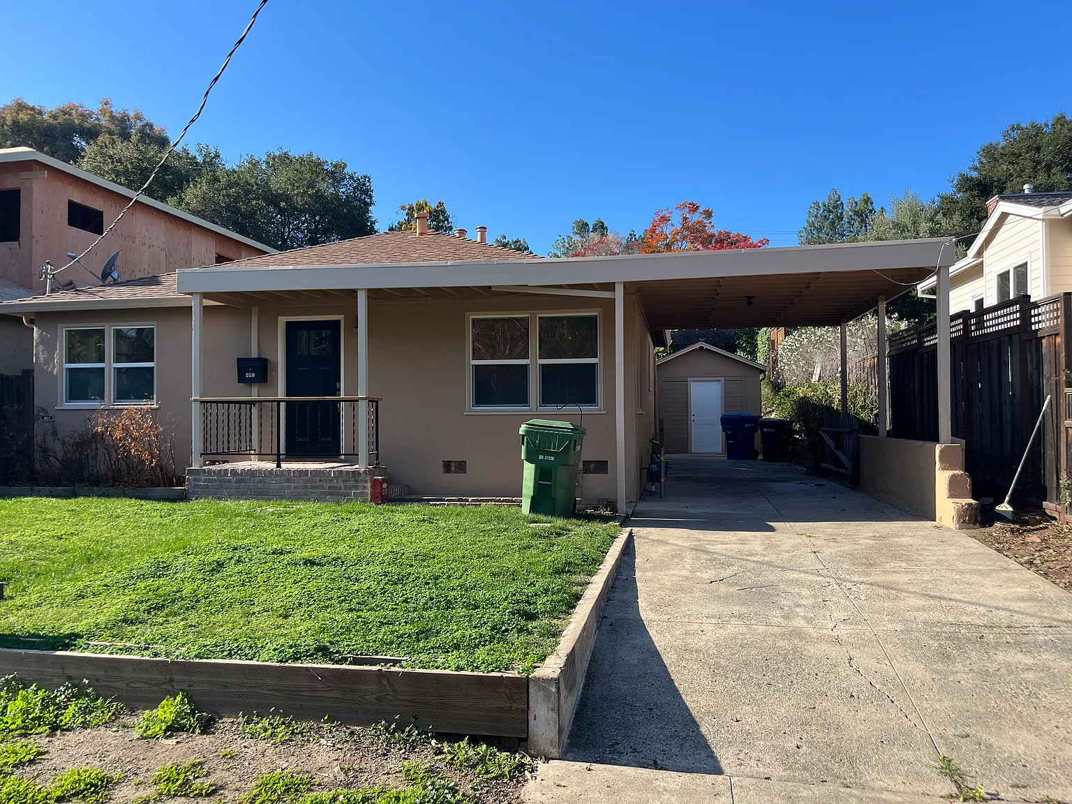 491 Wraight Ave photo 1