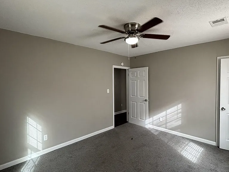 1272 Semmes St — Photo 10