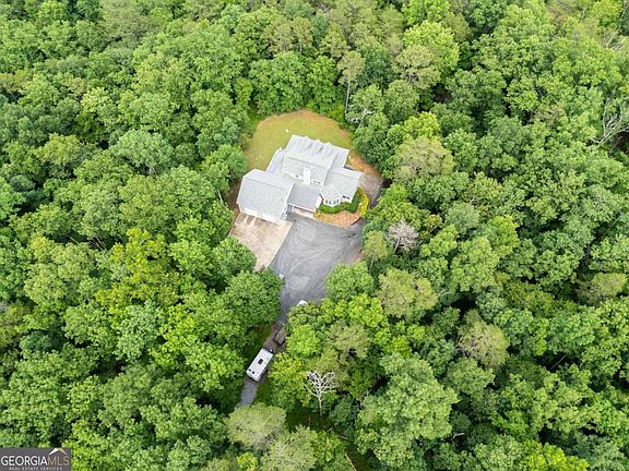 4th image of 546 Mount Pleasant Rd NE