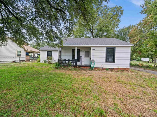 11905 Sycamore St, Tyler, TX 75704