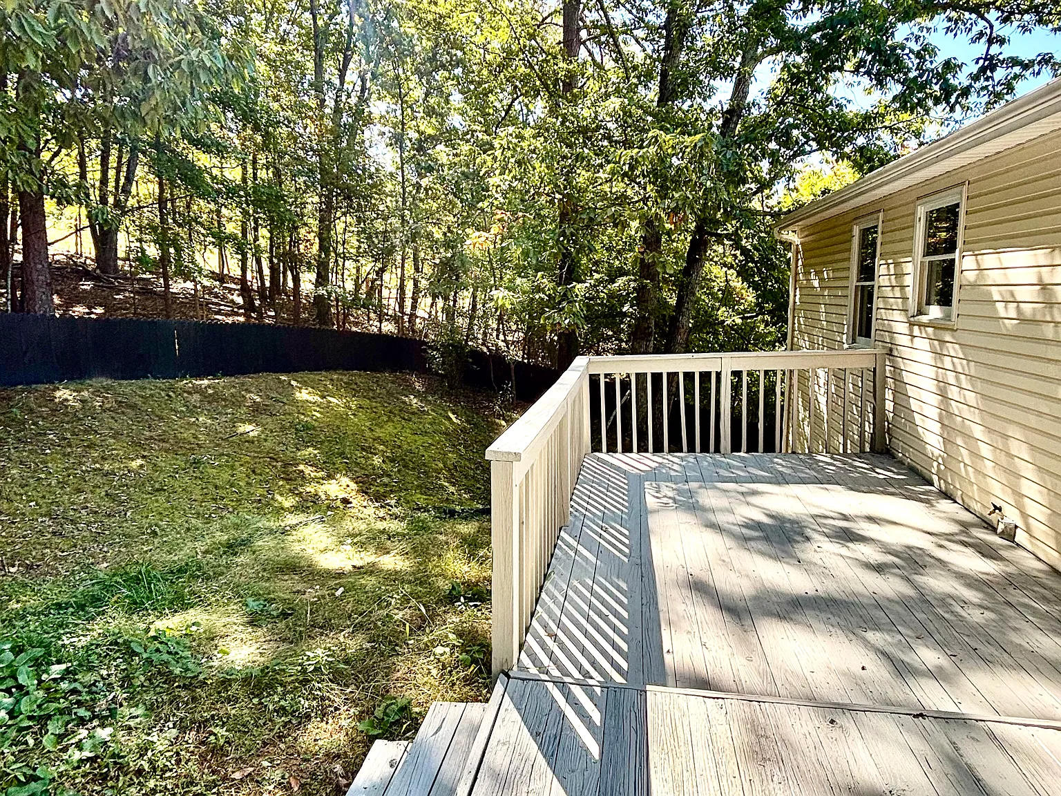 4 bed, 1610 sqft, $2,400 — Photo 3