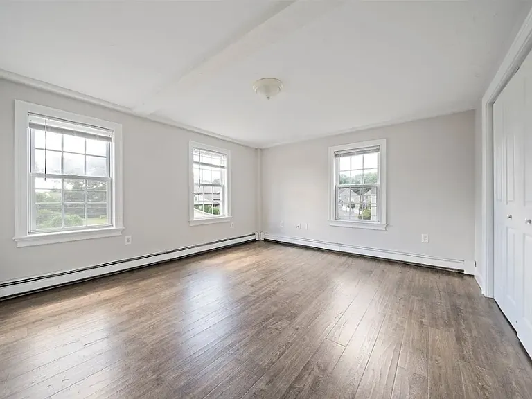 236-238 Neponset St — Photo 7