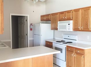 903 Prestwick Pt, Champaign, IL 61822