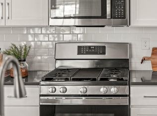 902 Magnolia Ln #902, Spring City, PA 19475