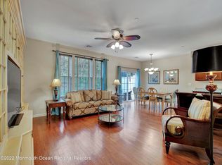 305 Waterview Ct, Cedar Knolls, NJ 07927