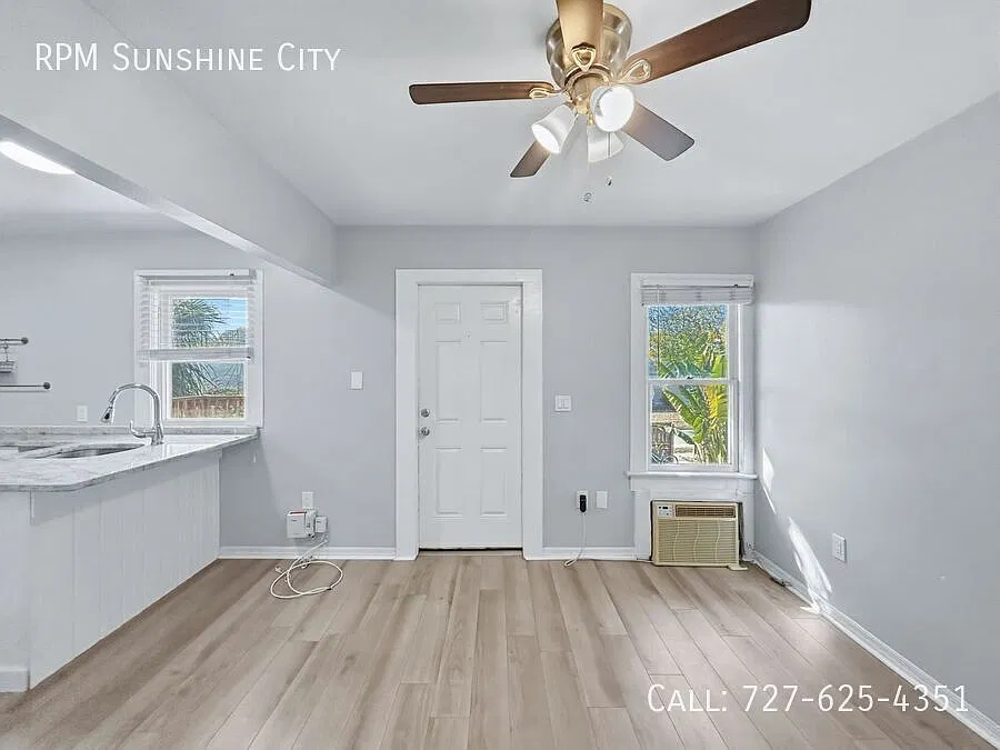 Updated and Move-In Ready in Prime St. Petersburg Location! 1Bed|1Bath — Photo 4