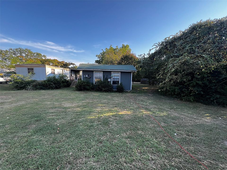 1st image of 398 Arnold Dr