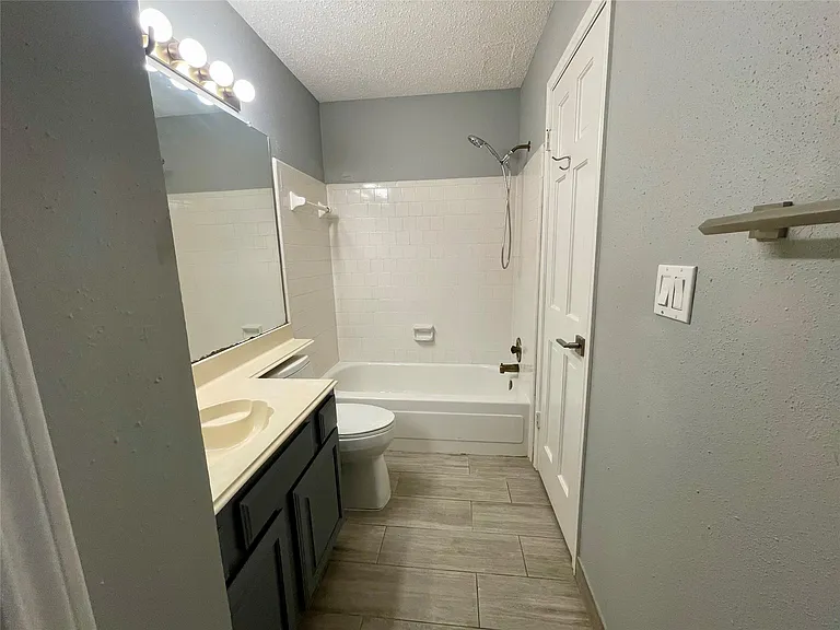 8318 Hot Springs Dr — Photo 16