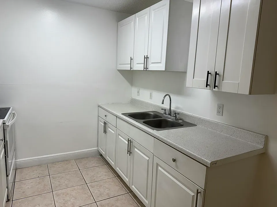 1351 Kirk Rd