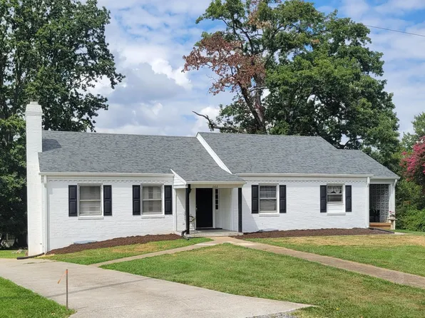 1002 Grand View Cir, Lynchburg, VA 24502