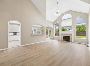 206 Wild Oak Run, Houston, TX 77094