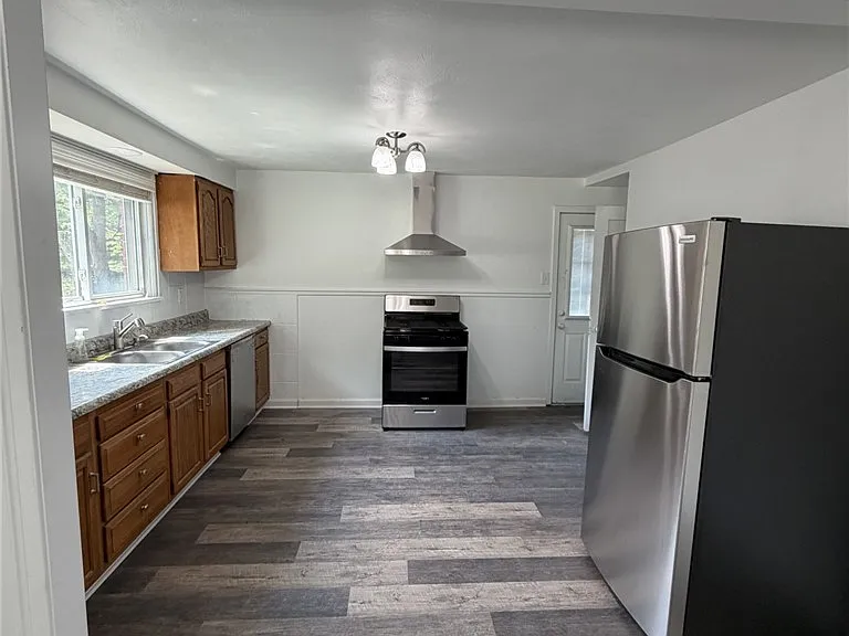 1113 Rochester Rd — Photo 20