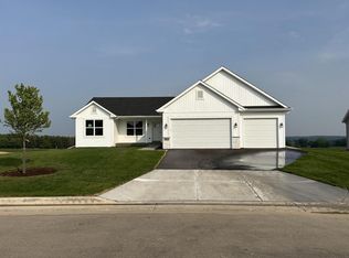 3678 Night Hawk Dr, Beloit, WI 53511