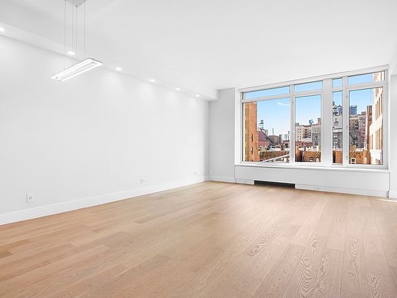 5th image of 545 W 110th St APT 6A