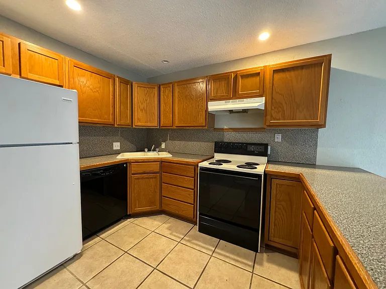7007 SW Green Terrace Blvd — Photo 4