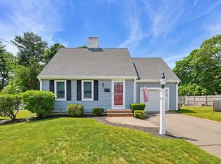 1 Birchwood Rd, Holbrook, MA 02343
