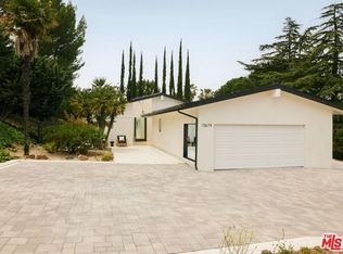 15674 Royal Ridge Rd, Sherman Oaks, CA 91403