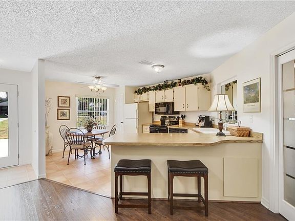 5th image of 2314 Centennial Blvd