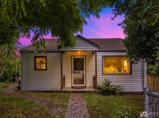 921 SW 102nd Street, Seattle, WA 98146