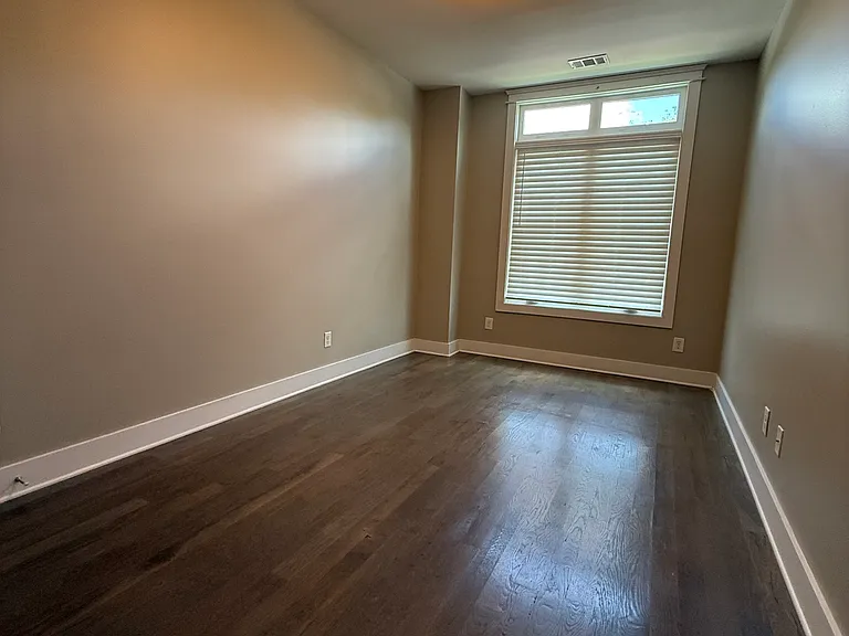 804 Lena St — Photo 18