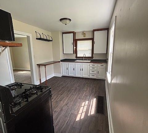 5th image of 1319 Cypress Ave