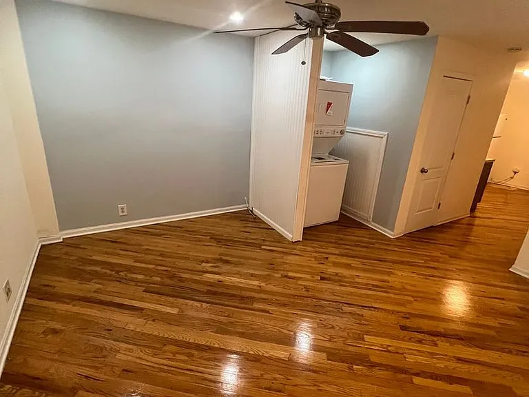 1638 N Western Ave #1 — Photo 3