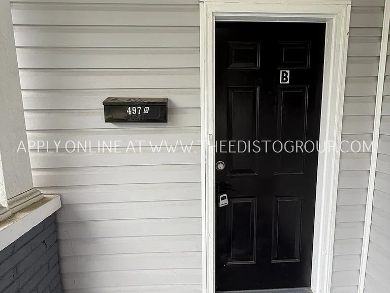 497 Boulevard St #B — Photo 1