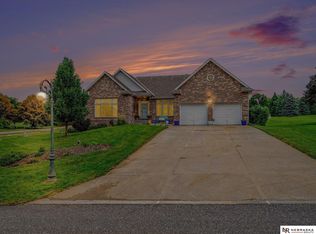 16260 Sage St, Omaha, NE 68136