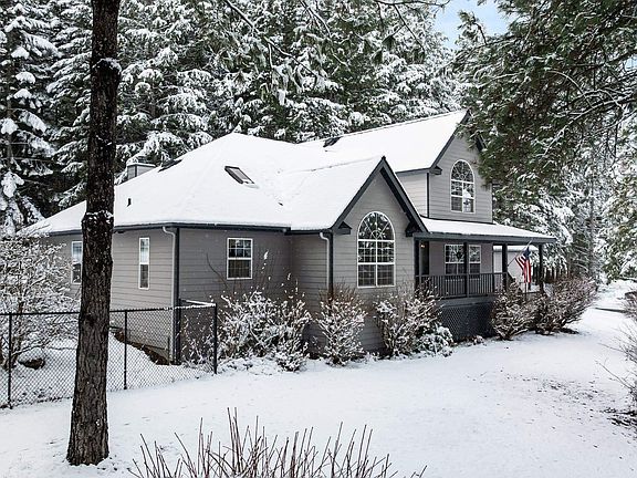 2nd image of 108 Indian Meadows Rd