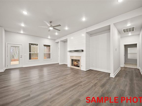 3rd image of 5502 SW Nandina Ln