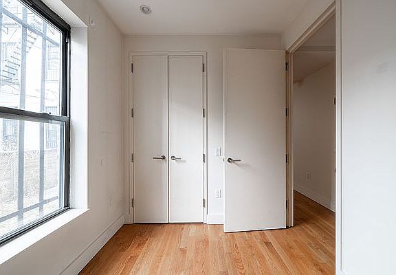 3rd image of 1100 De Kalb Ave #2A