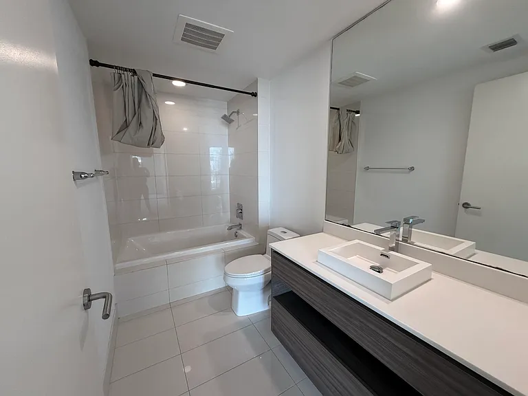 1100 S Miami Ave #2106 — Photo 6