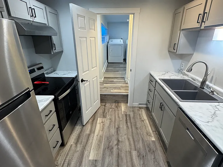 189 Saint Marys St #1 — Photo 8