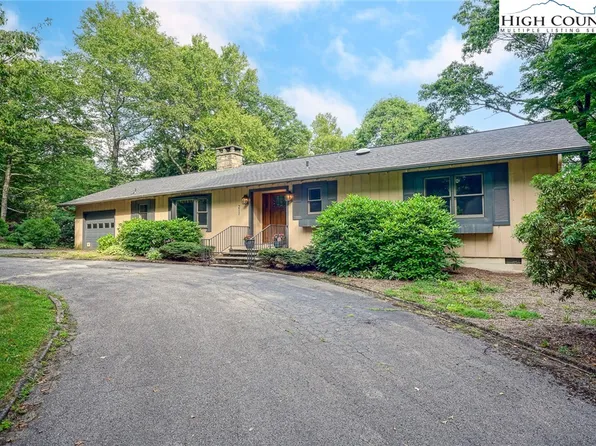 211 Grandfather Avenue, Blowing Rock, NC 28605