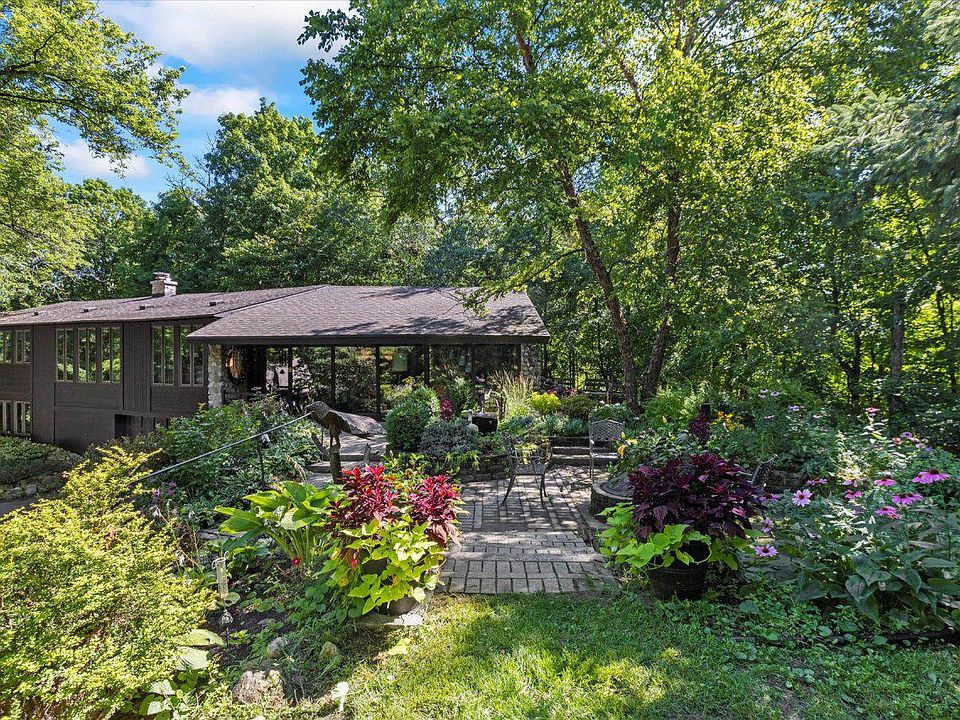 5058 High on a Hill Dr, Hubertus, WI 53033 Zillow