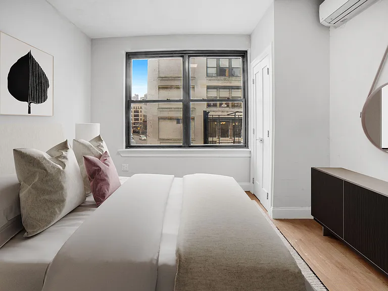 313 E 61st St #3B — Photo 5