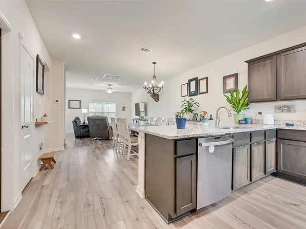 159 Bush Dr, Venus, TX 76084