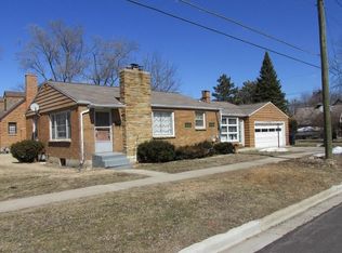 1270 Van St, Elgin, IL 60123