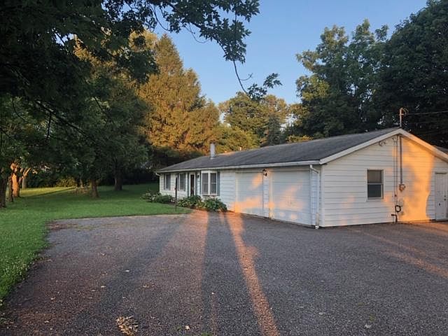 2nd image of 9490 West Pike