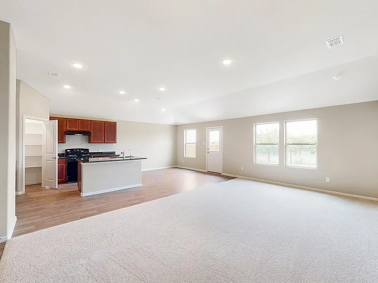 404 Bronze Forest Dr — Photo 25