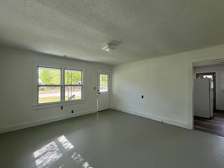 206 Richlands Ave — Photo 4