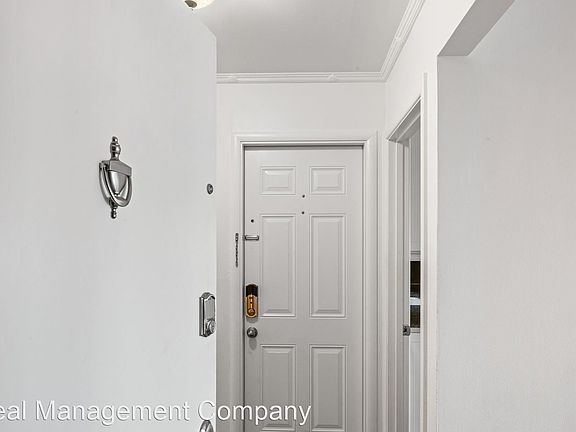 5th image of 2146 Franklin St