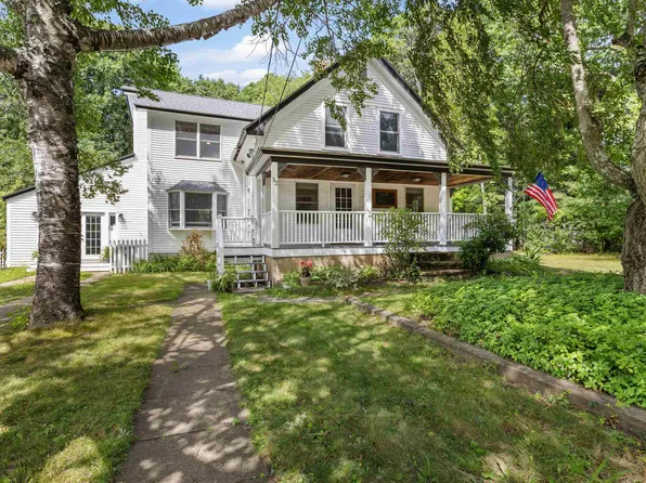 32 Alice Avenue, Hooksett, NH 03106